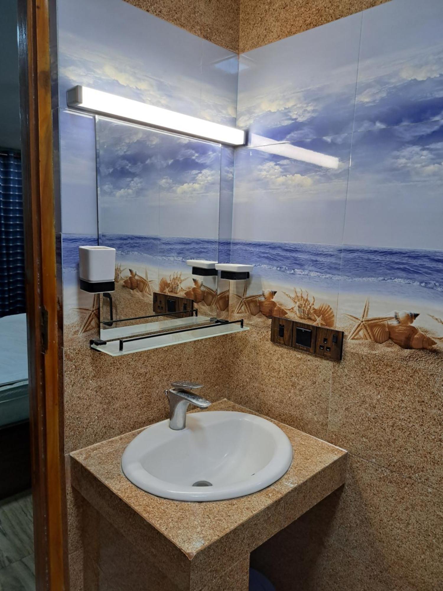 The Surf Access Guest House アルガムベイ エクステリア 写真